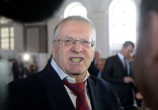 Ежегодное послание президента РФ В. Путина Федеральному Собранию