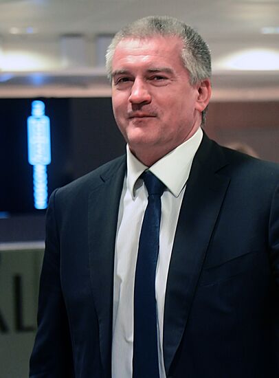 Ежегодное послание президента РФ В. Путина Федеральному Собранию