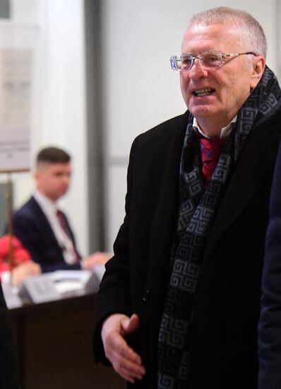 Ежегодное послание президента РФ В. Путина Федеральному Собранию