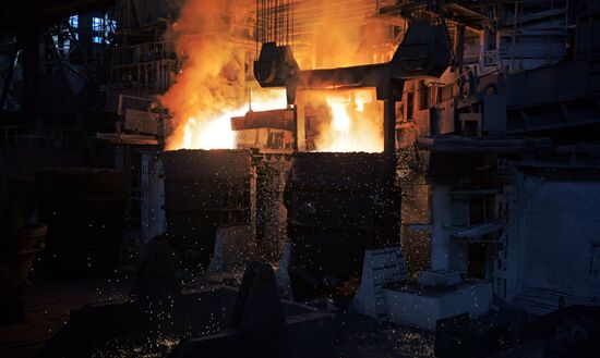 Выксунский металлургический завод