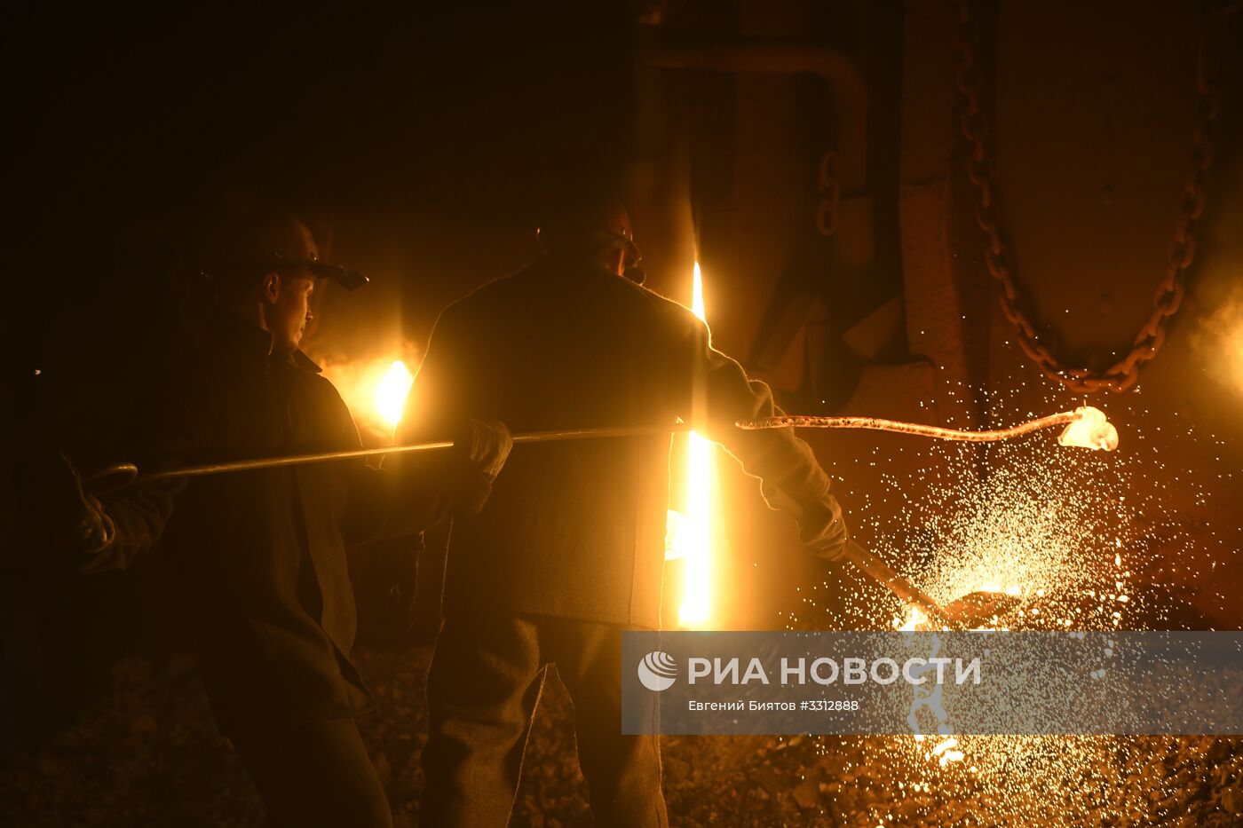 Выксунский металлургический завод