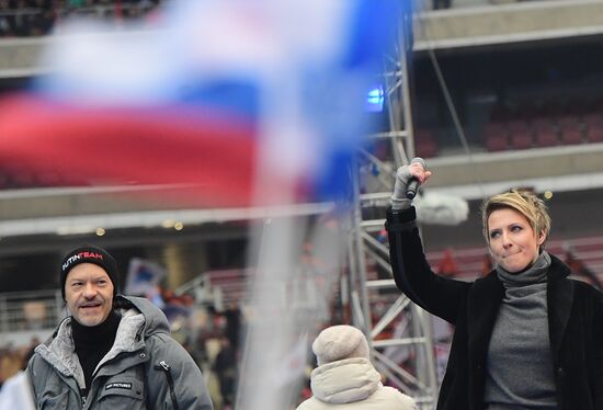 Митинг в поддержку кандидата в президенты РФ В. Путина