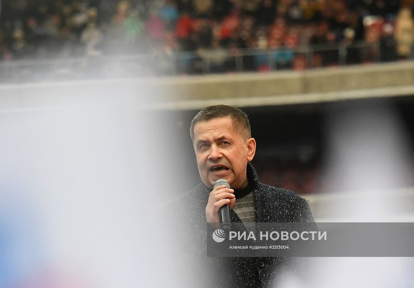 Митинг в поддержку кандидата в президенты РФ В. Путина