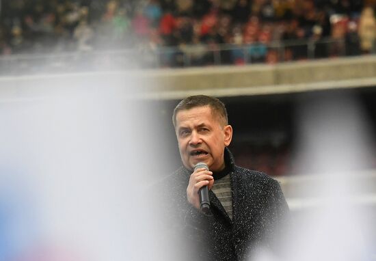 Митинг в поддержку кандидата в президенты РФ В. Путина