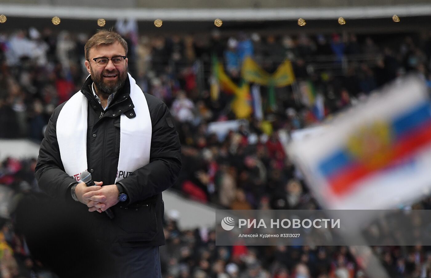 Митинг в поддержку кандидата в президенты РФ В. Путина