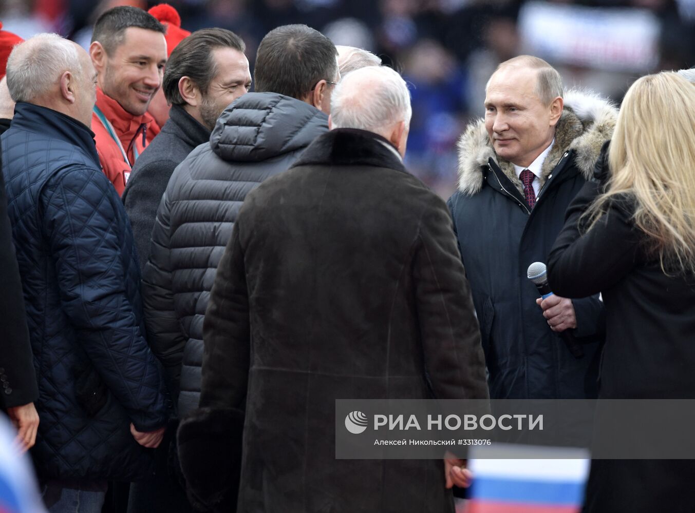 Митинг в поддержку кандидата в президенты РФ В. Путина