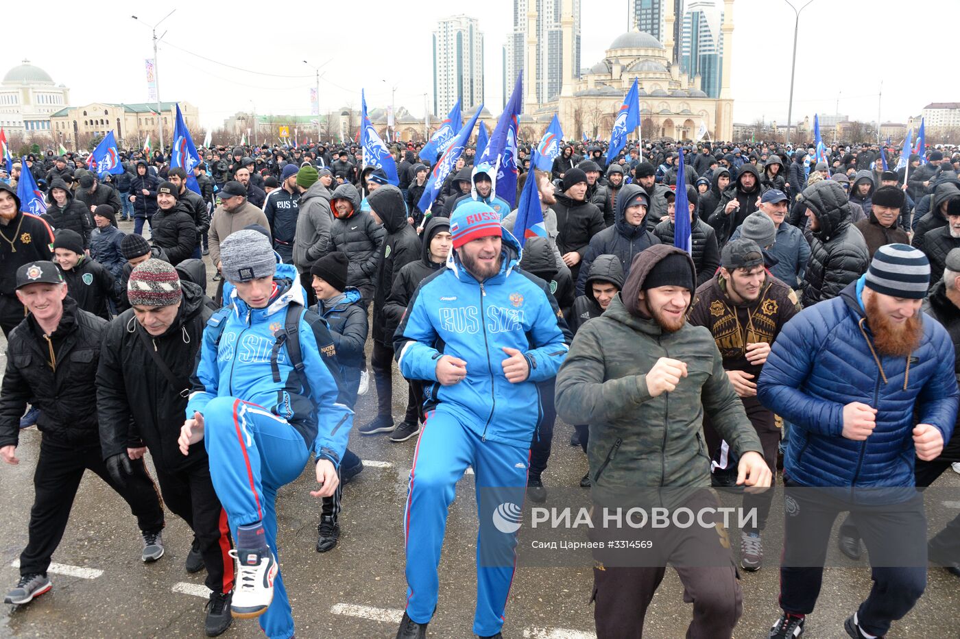 Акция "Межнациональная зарядка 180318: выбор чемпионов!" в Грозном