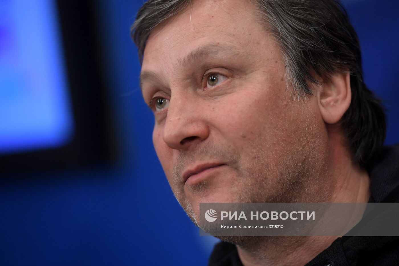 П/к, посвященная этапу Кубка мира по сноуборду в дисциплине сноуборд-кросс