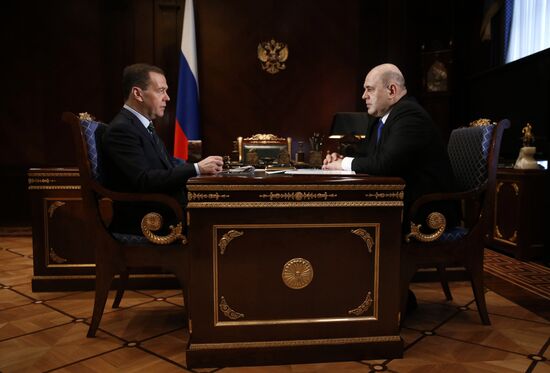 Премьер-министр РФ Д. Медведев встретился с главой ФНС РФ М. Мишустиным