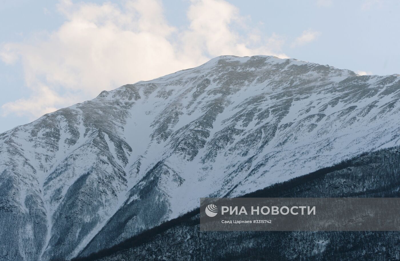 Вертолет Ми-8 потерпел крушение в Чечне