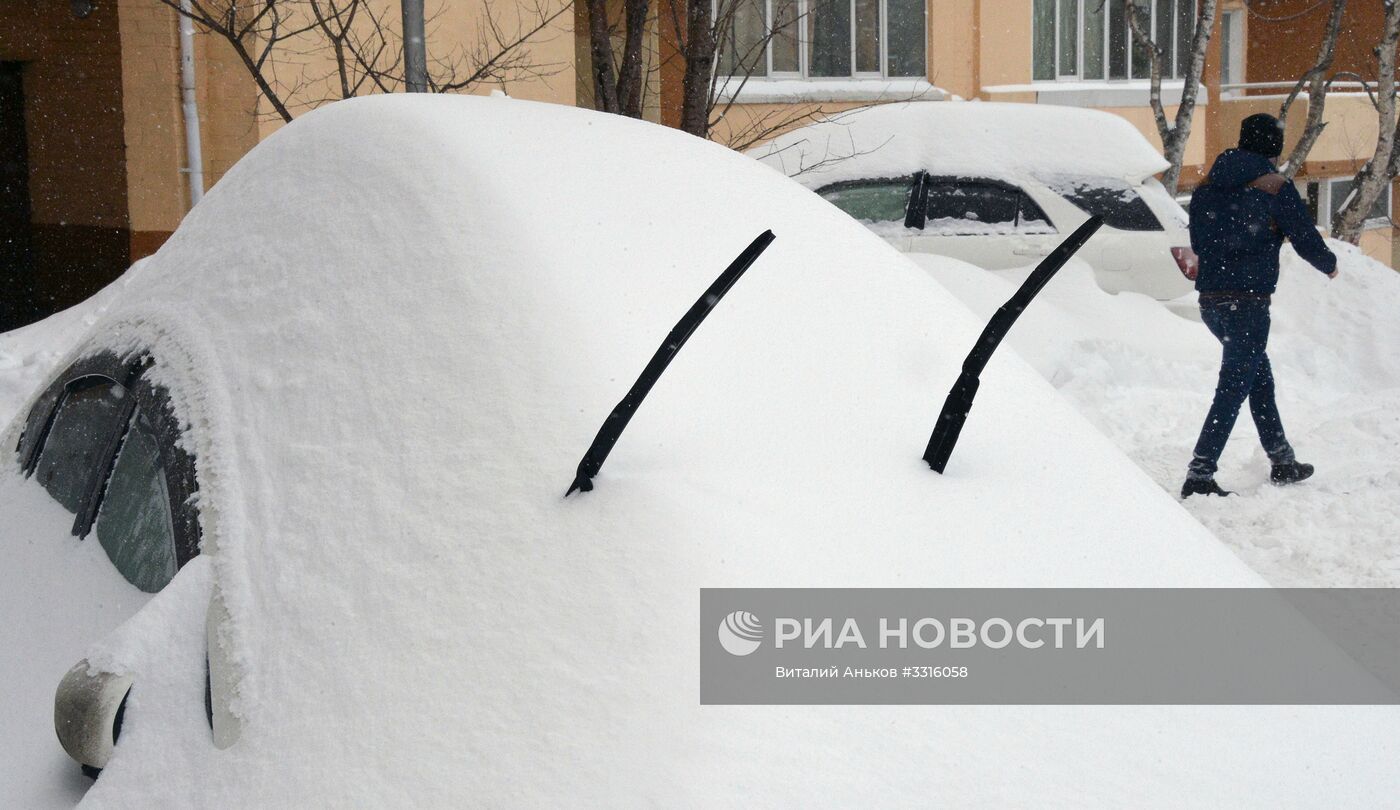 Снегопад во Владивостоке