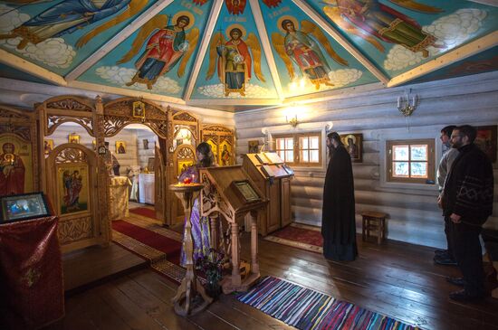 Мужской монастырь Свято-Ильинская Водлозерская пустынь