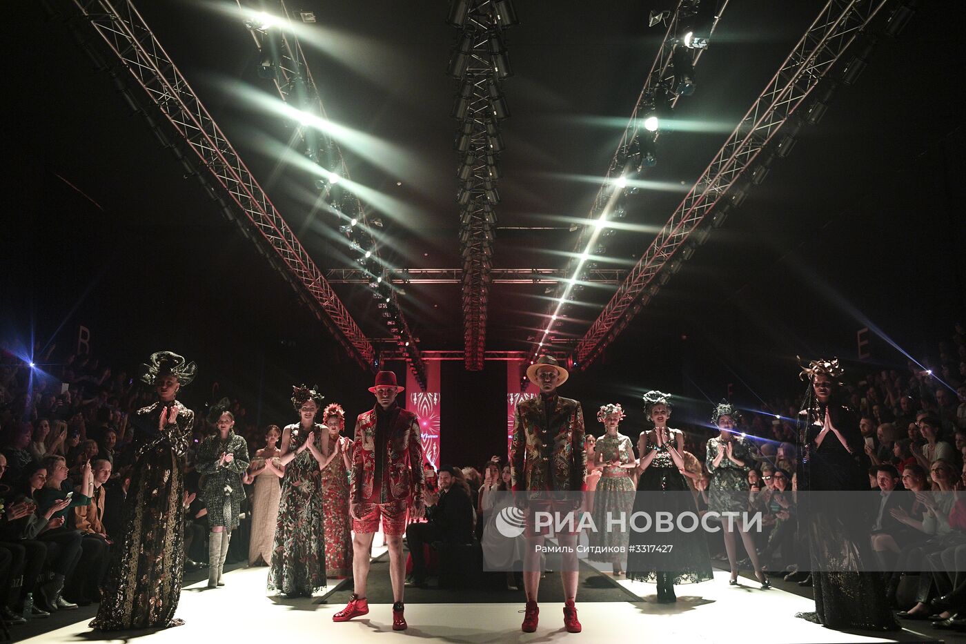 Mercedes-Benz Fashion Week Russia. День первый