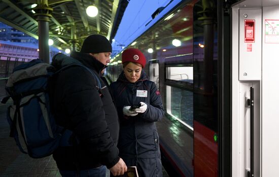 Первый рейс поезда "Ласточка" из Москвы в Иваново