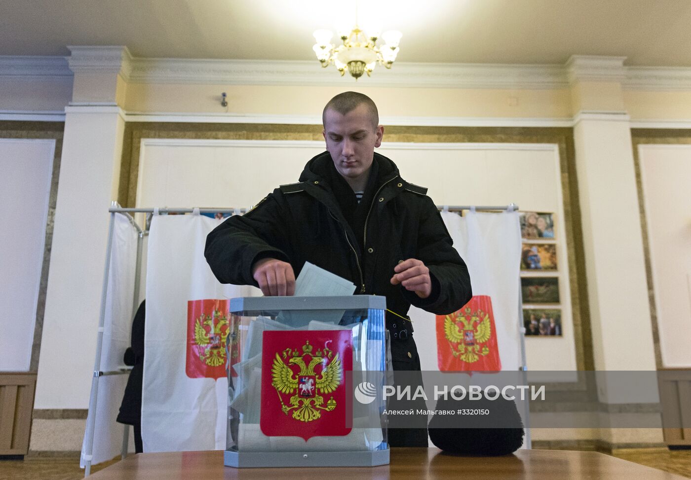 Досрочное голосование военнослужащих в Севастополе