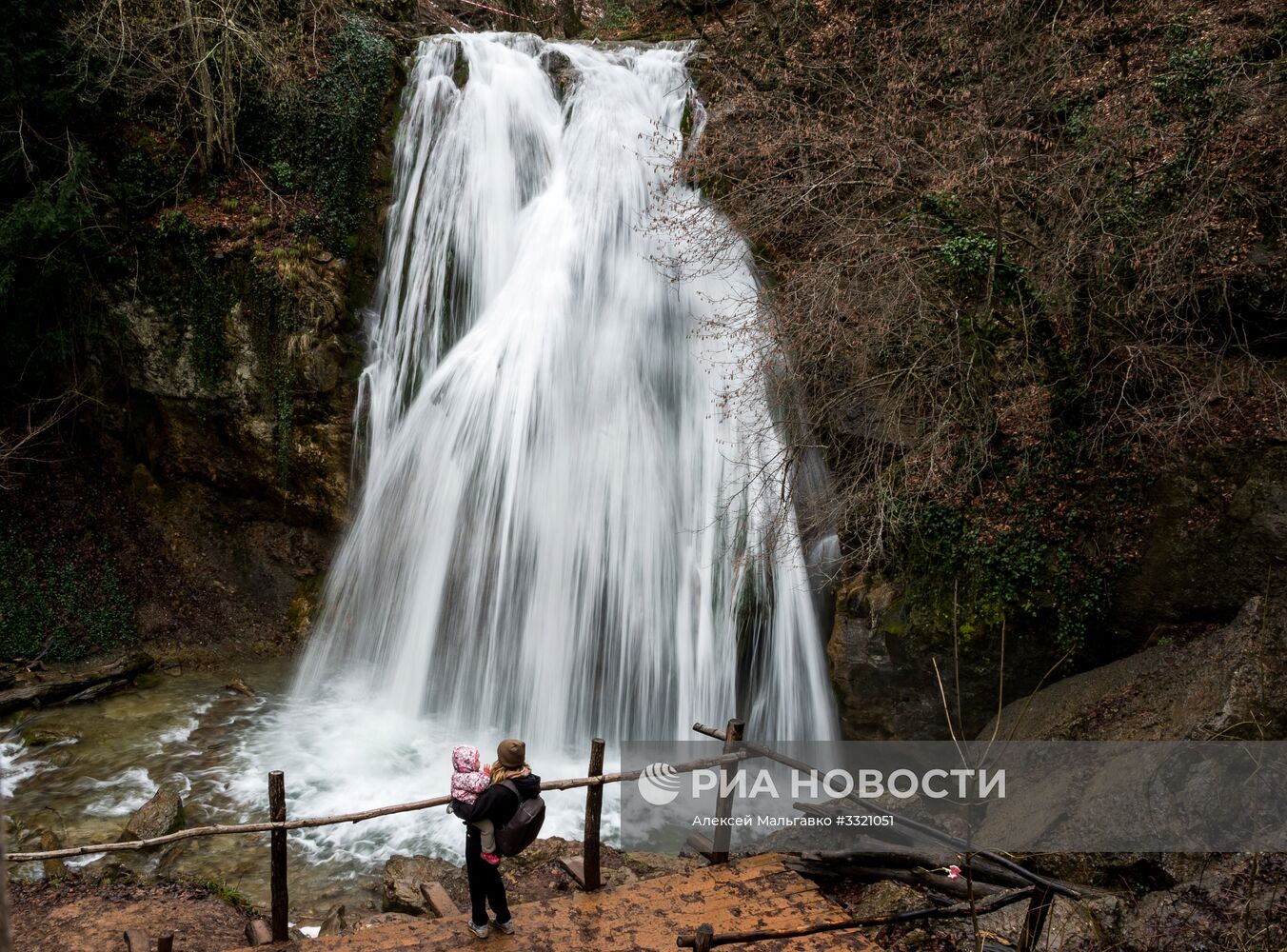 Водопад Джур-Джур
