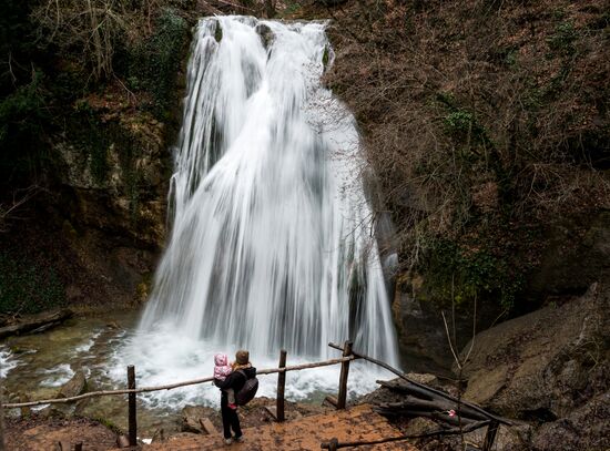Водопад Джур-Джур