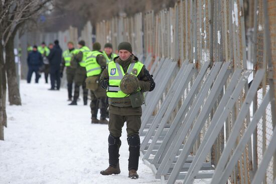 На Украине россиян не пускают на избирательные участки