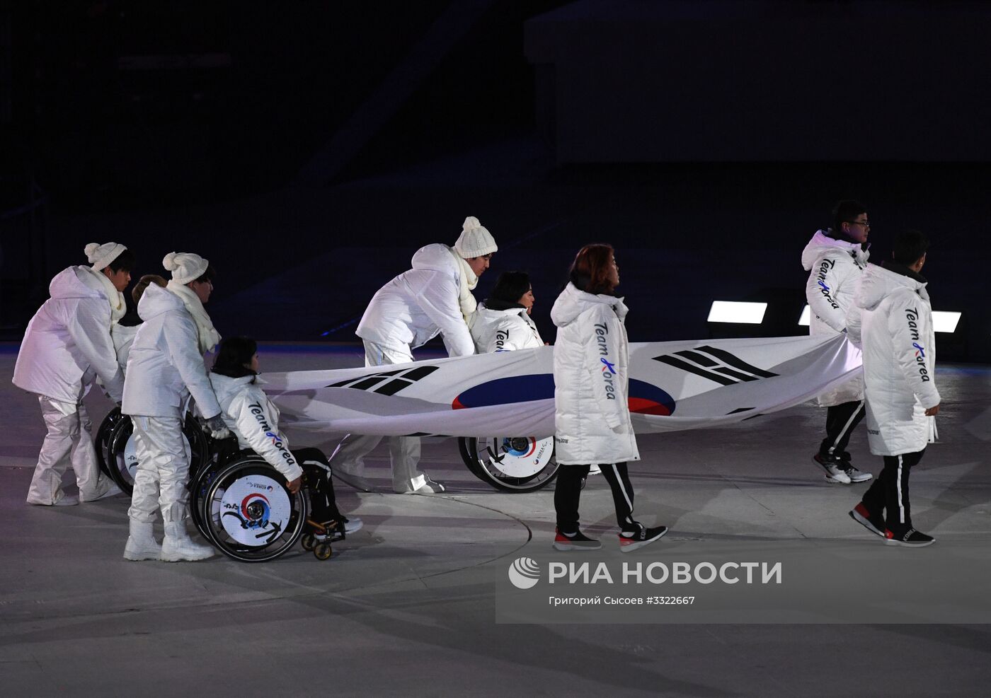 Церемония закрытия XII зимних Паралимпийских игр