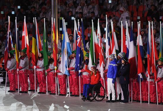 Церемония закрытия XII зимних Паралимпийских игр