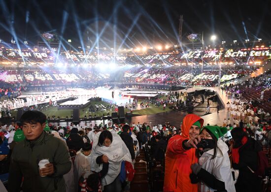 Церемония закрытия XII зимних Паралимпийских игр