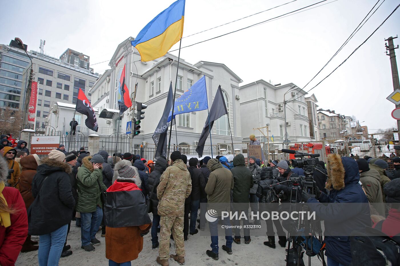 На Украине россиян не пускают на избирательные участки