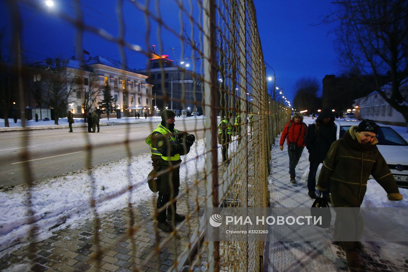 На Украине россиян не пускают на избирательные участки