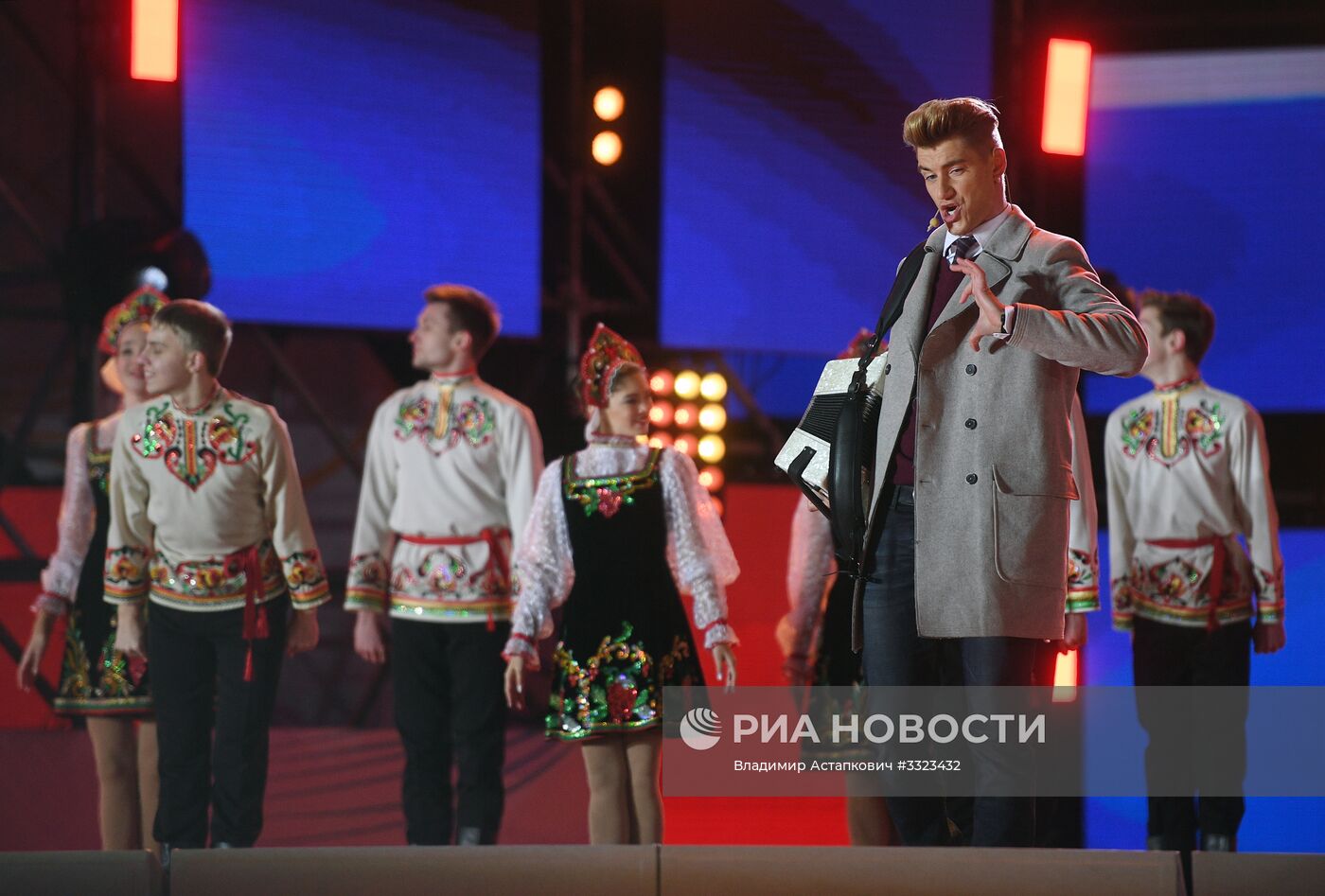Митинг-концерт в Москве, посвященный годовщине воссоединения Крыма с Россией
