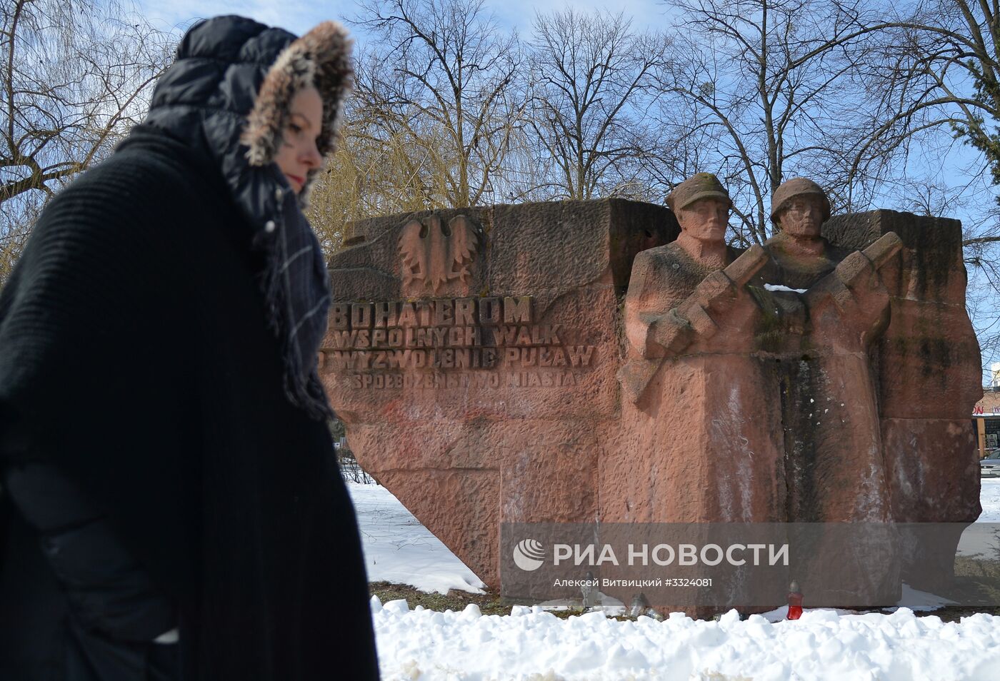 Памятники советским солдатам в Польше