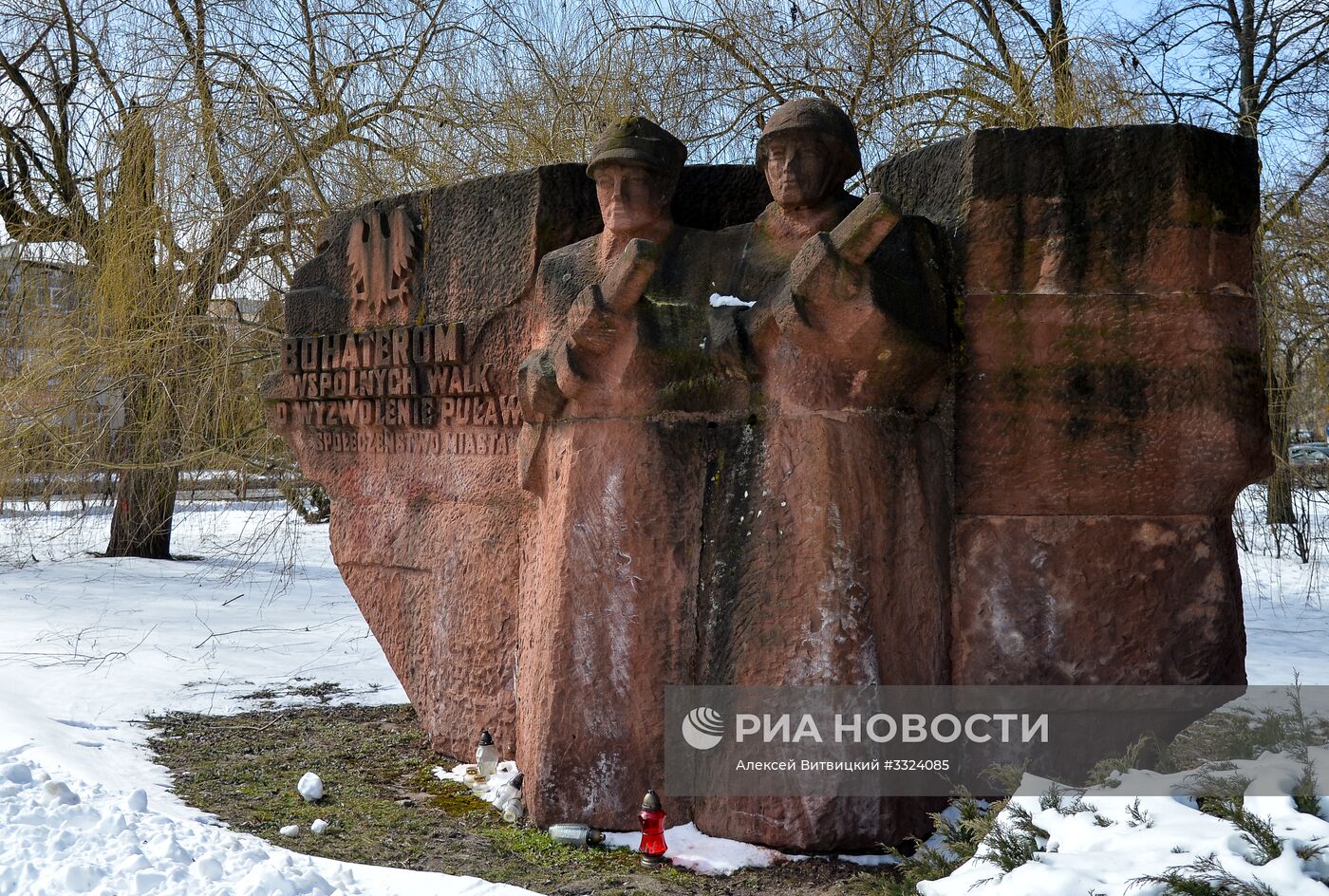 Памятники советским солдатам в Польше