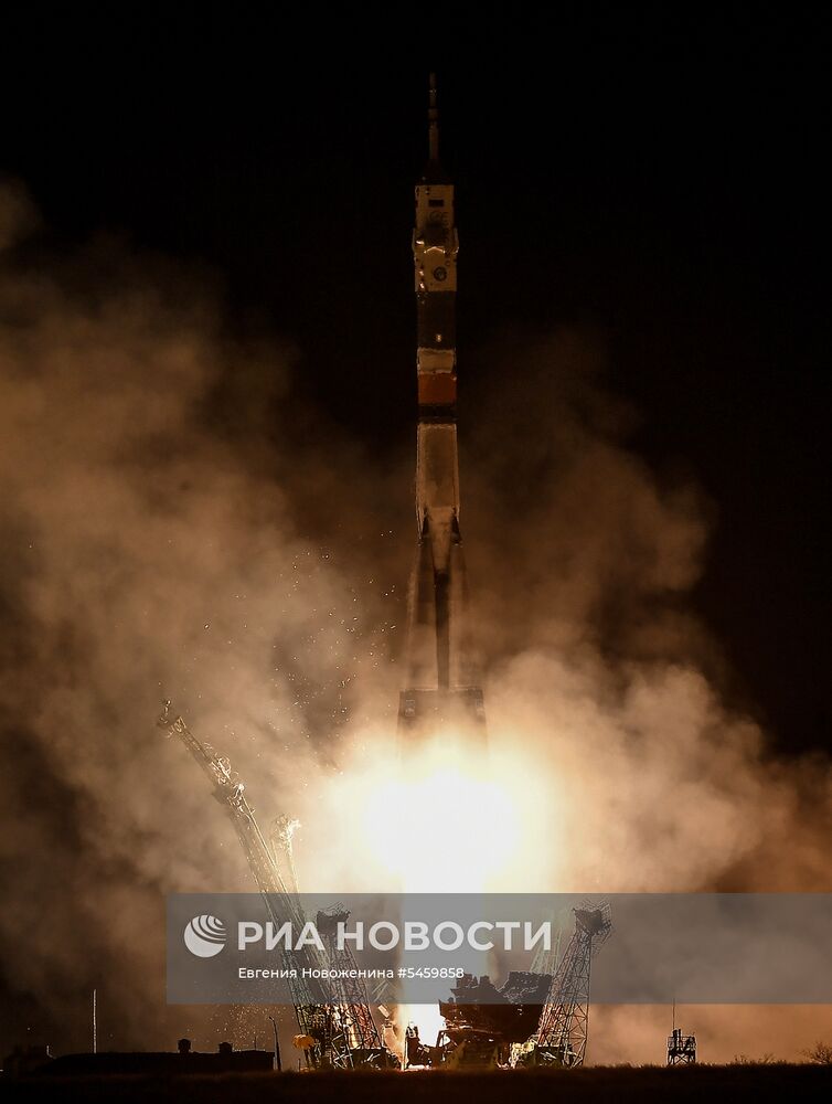 Запуск ракеты-носителя "Союз-ФГ" с кораблем "Союз МС-08" на космодроме Байконур