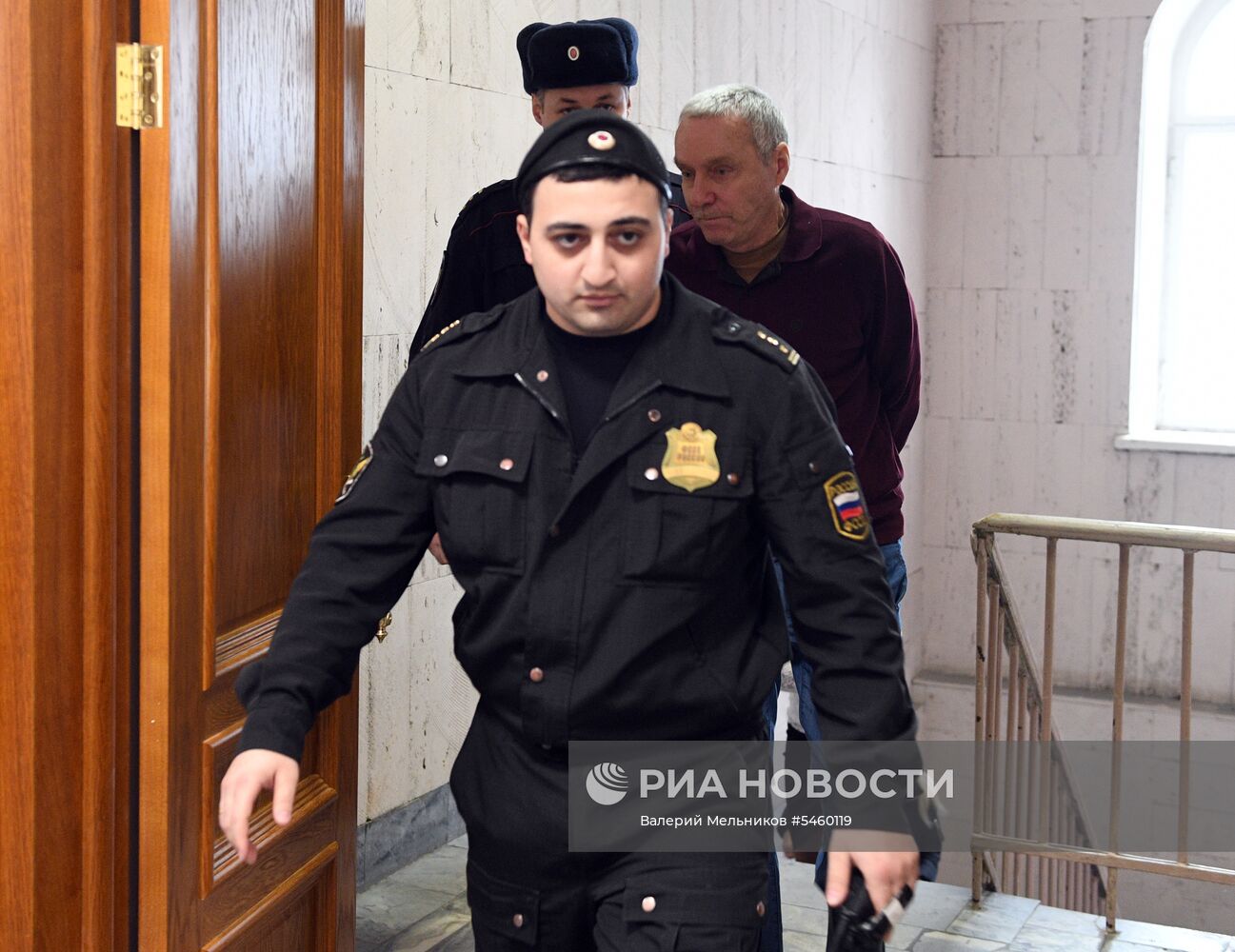 Рассмотрение ходатайства об изменении меры пресечения В. Захарченко