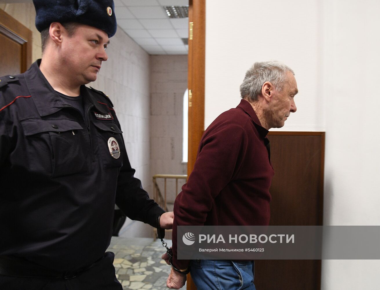 Рассмотрение ходатайства об изменении меры пресечения В. Захарченко