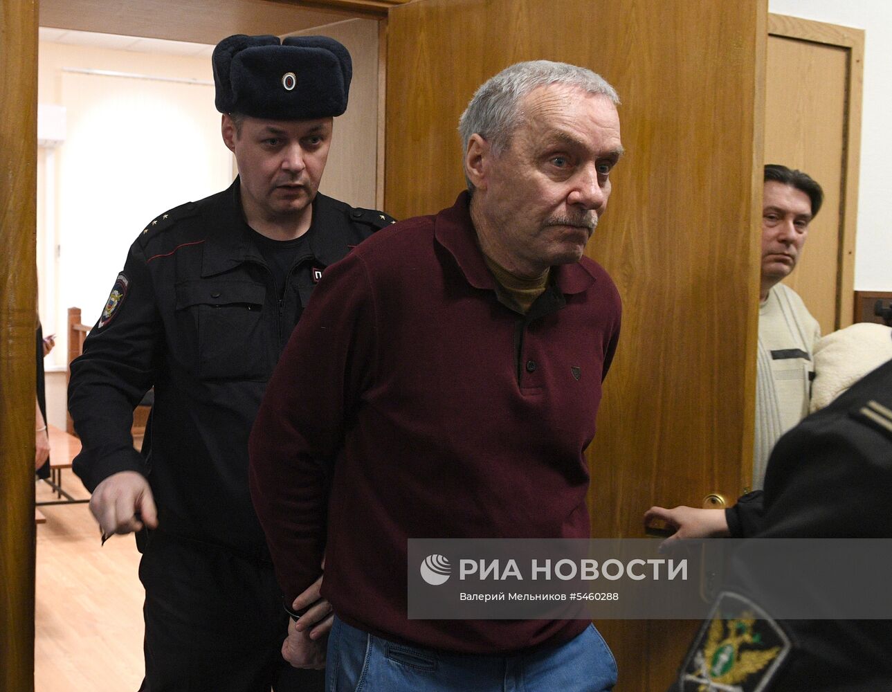 Рассмотрение ходатайства об изменении меры пресечения В. Захарченко