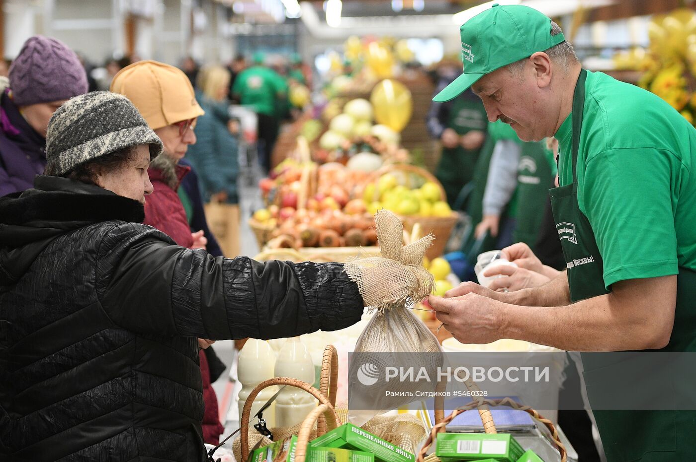 Открытие Велозаводского рынка в Москве после реконструкции