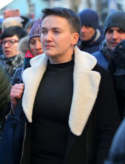 Н. Савченко задержали у Верховной рады Украины