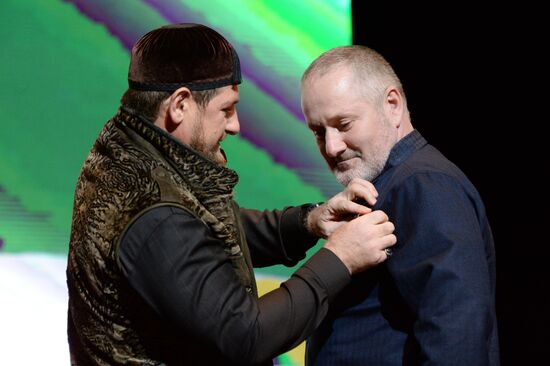 Празднование Дня конституции Чеченской Республики в Грозном