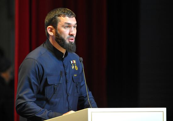 Празднование Дня конституции Чеченской Республики в Грозном