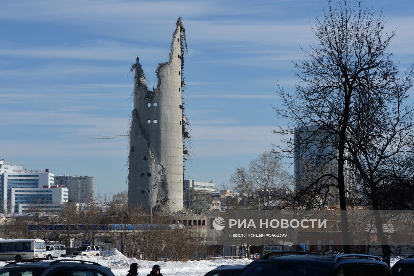Снос недостроенной телебашни в Екатеринбурге 