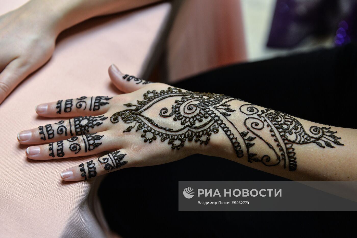 Фестиваль красок Холи-Мела