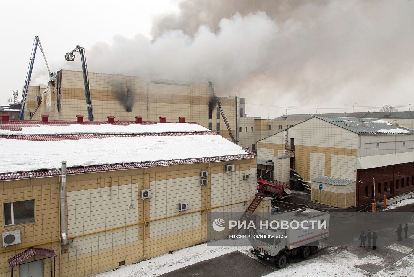 Пожар в торговом центре «Зимняя вишня» в Кемерово 