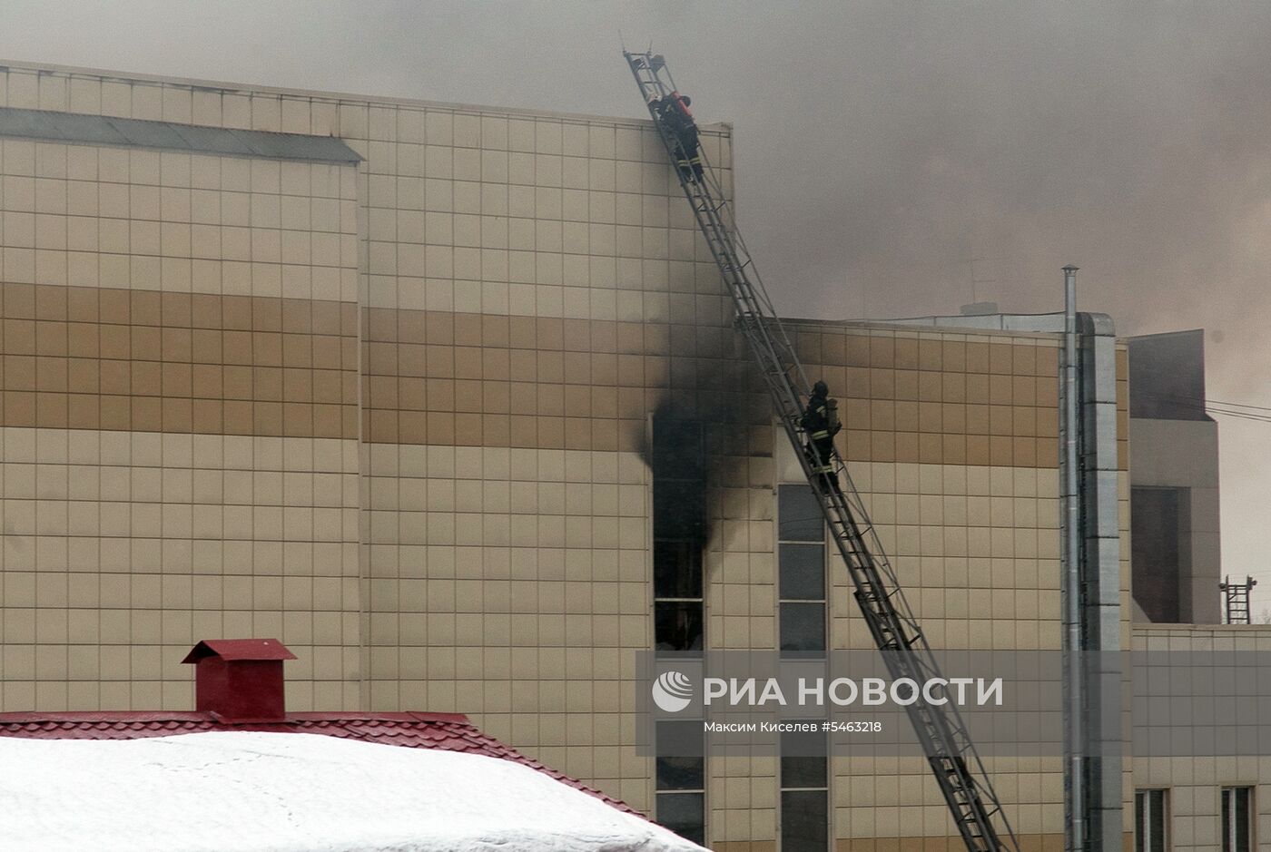 Пожар в торговом центре «Зимняя вишня» в Кемерово 