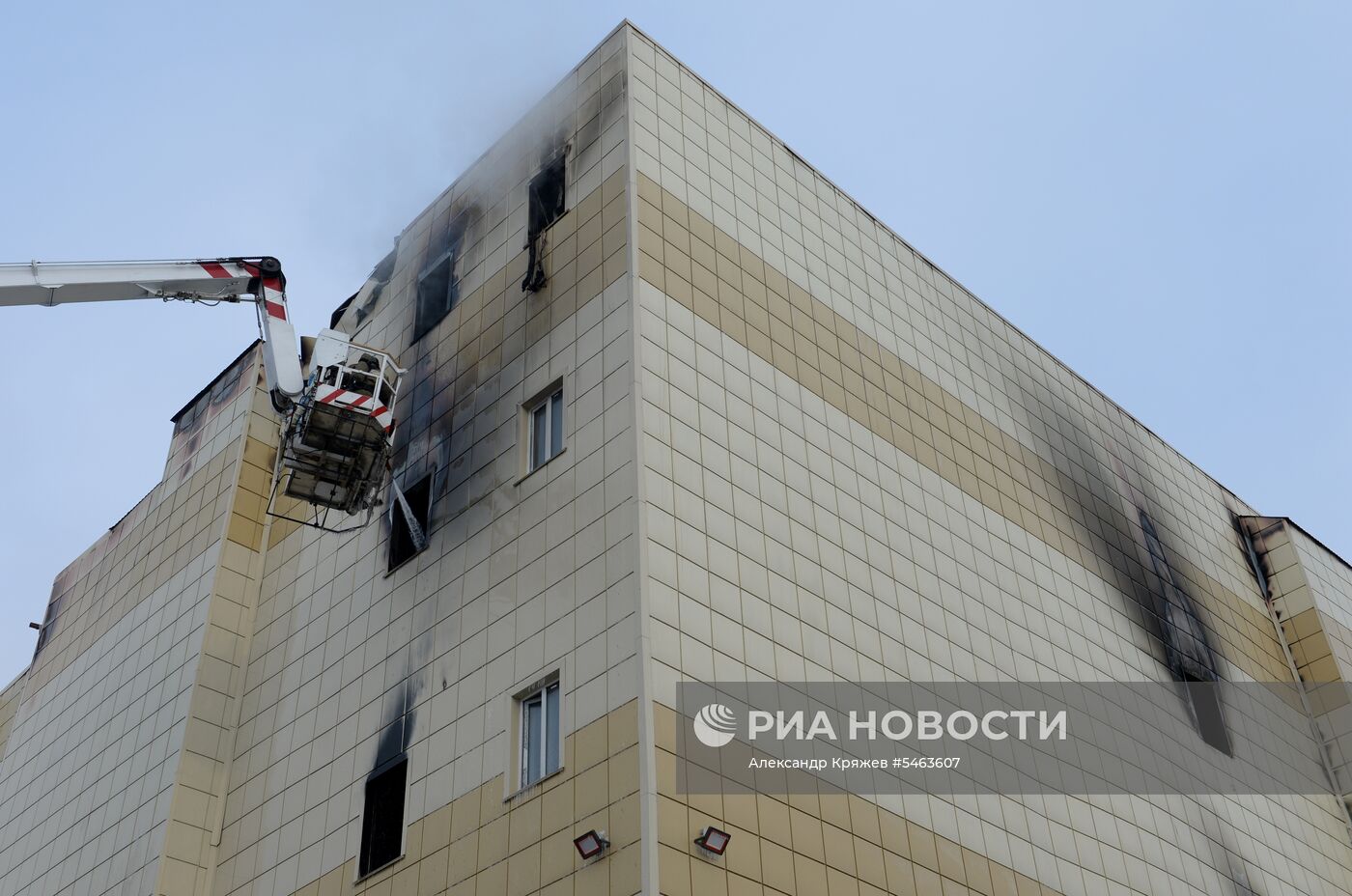 Пожар в торговом центре «Зимняя вишня» в Кемерово