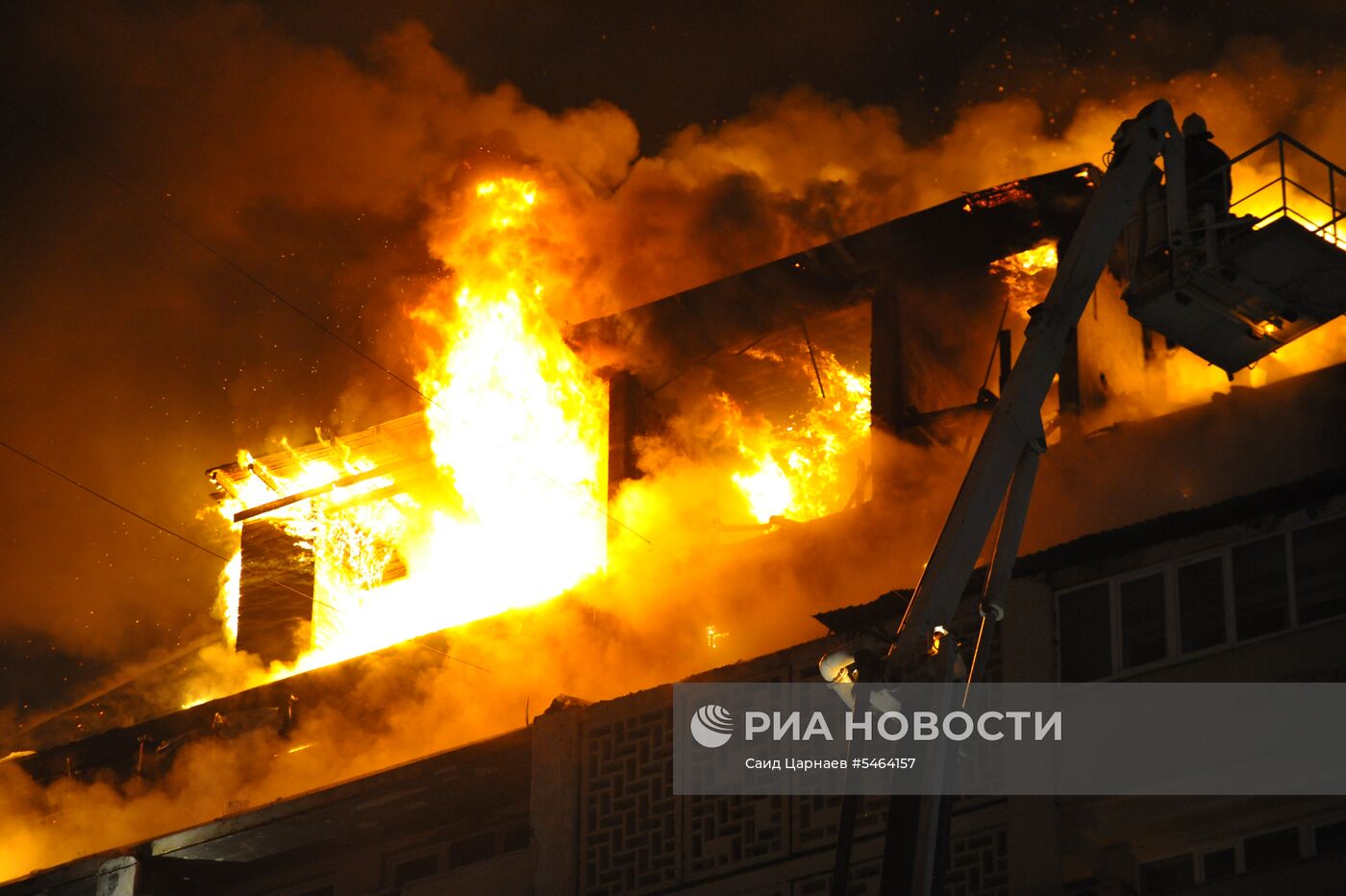 Пожар в жилом доме в Грозном | РИА Новости Медиабанк