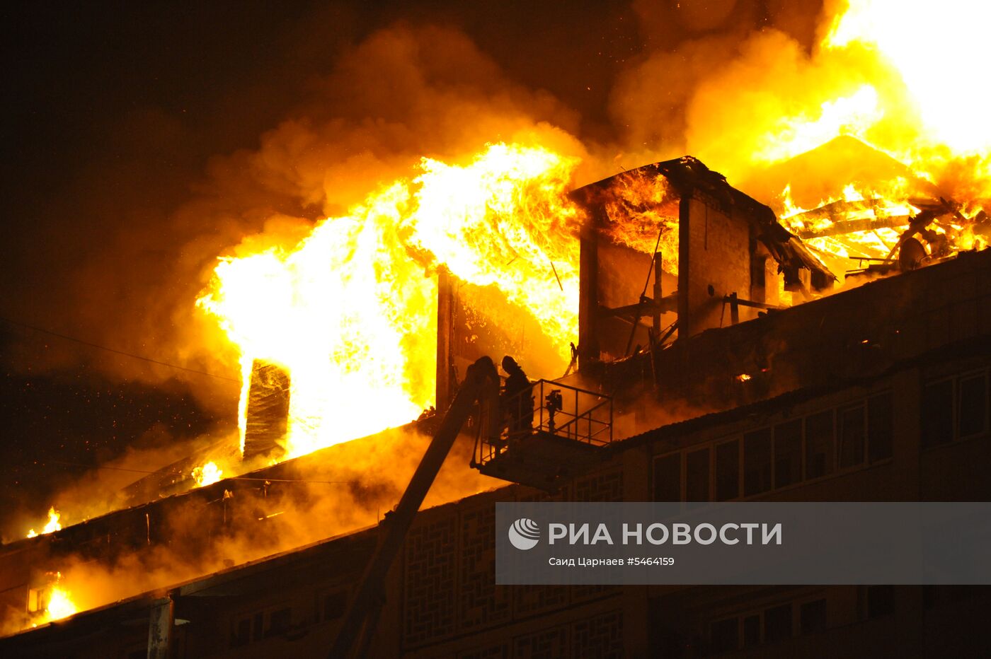 Пожар в жилом доме в Грозном