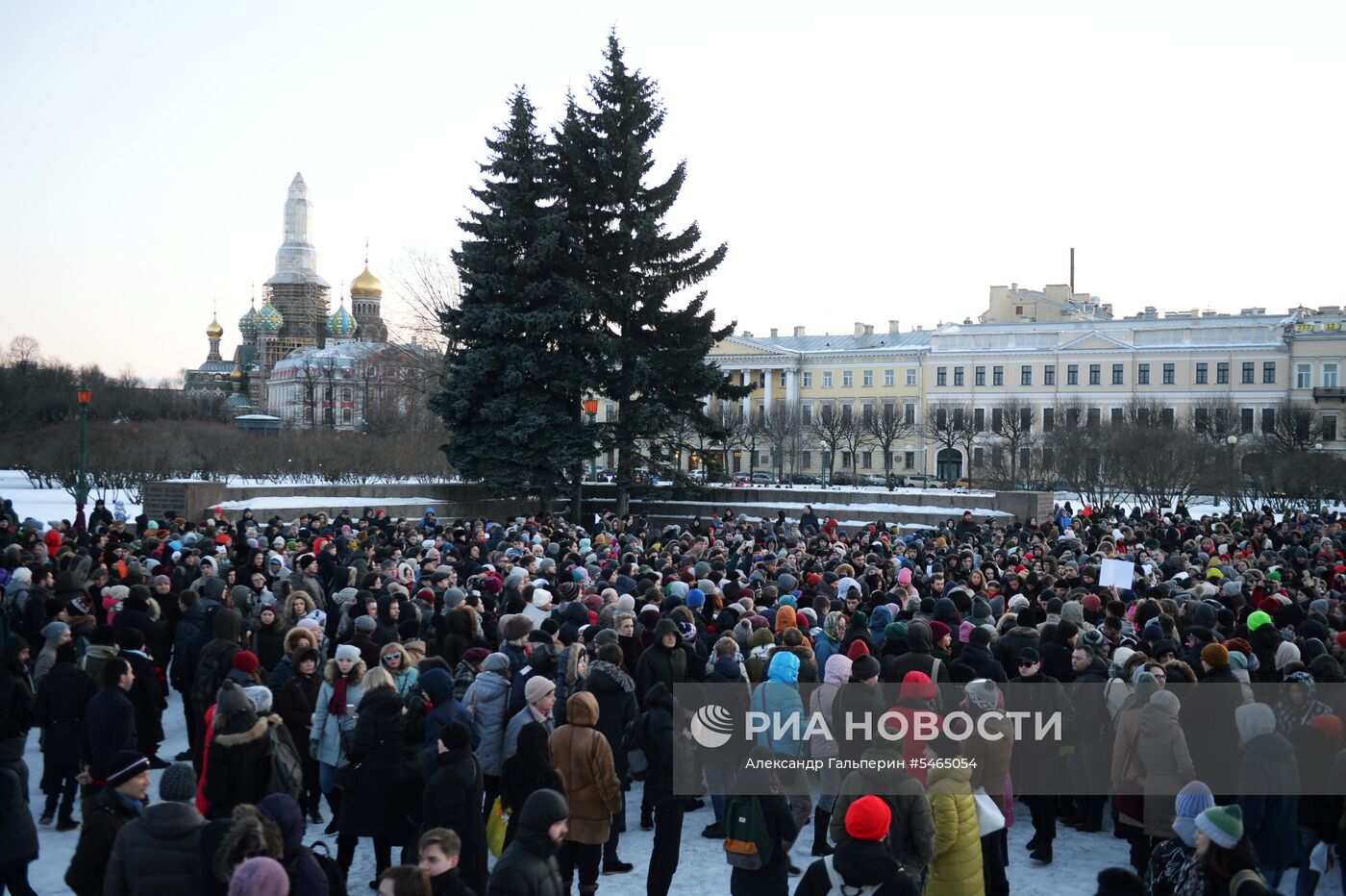 Акции в память о погибших при пожаре в ТЦ "Зимняя вишня"