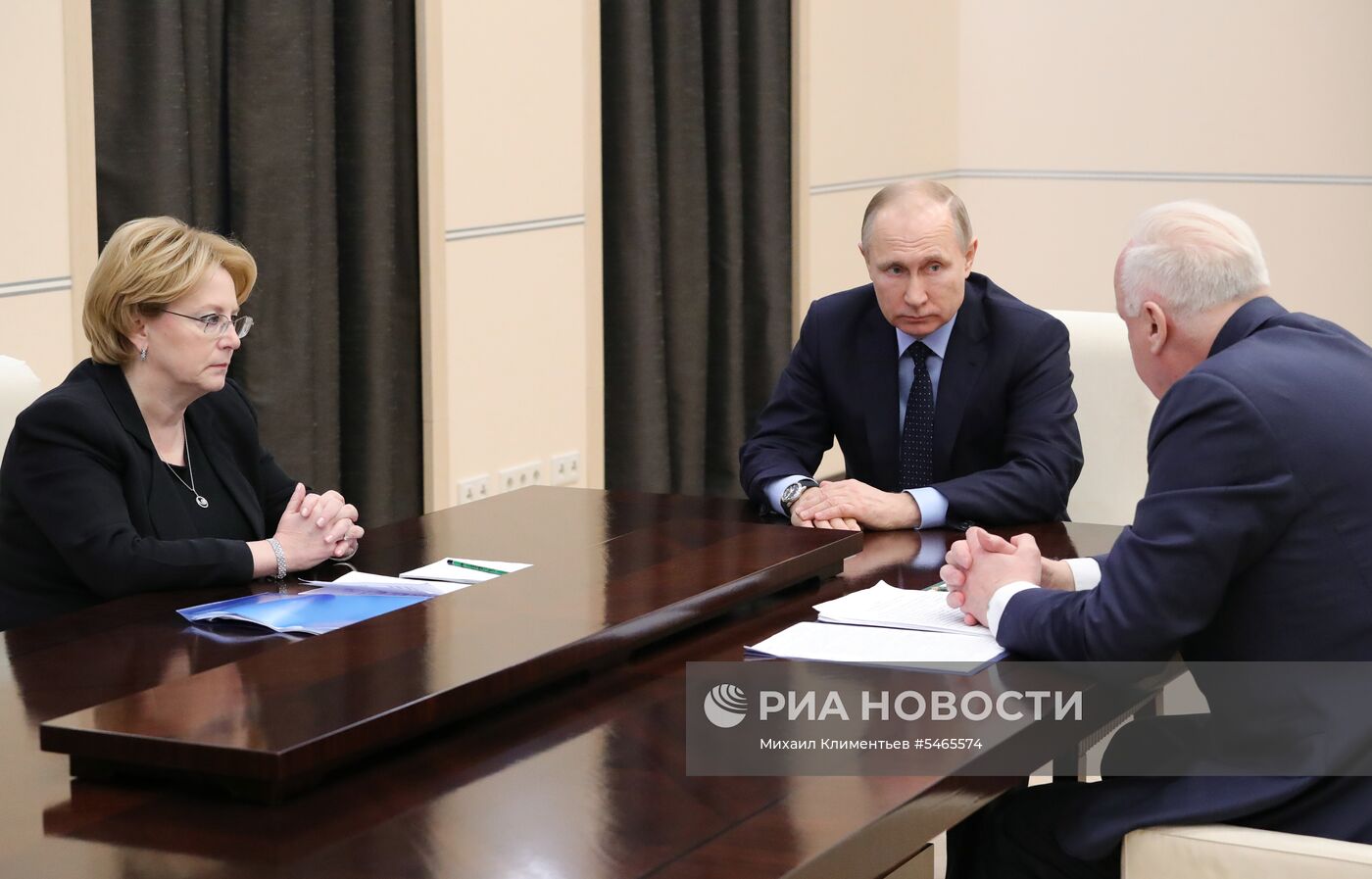 Президент РФ В. Путин встретился с В. Скворцовой и А. Бастрыкиным