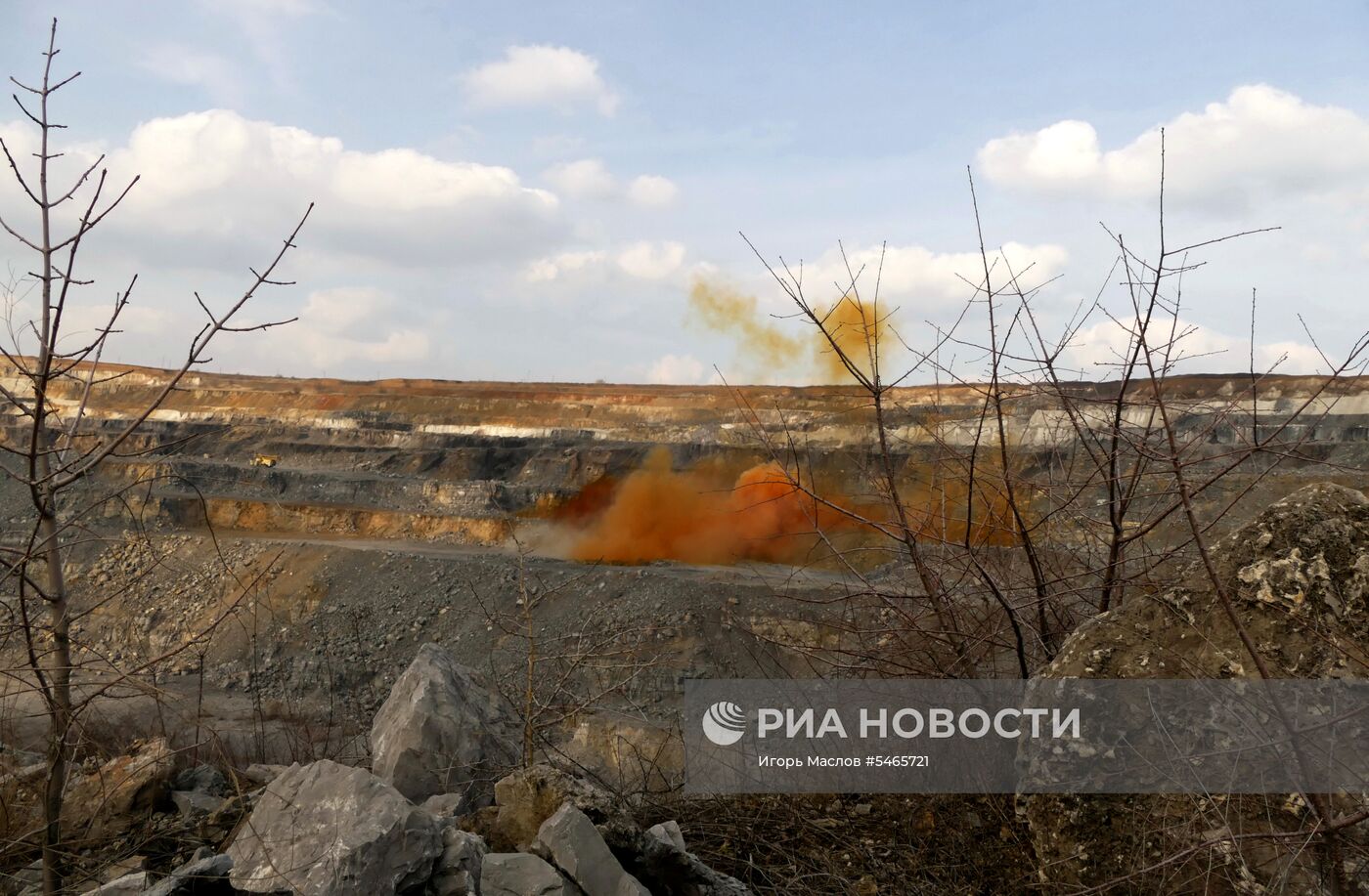 Докучаевский флюсо-доломитный комбинат в Донецкой области