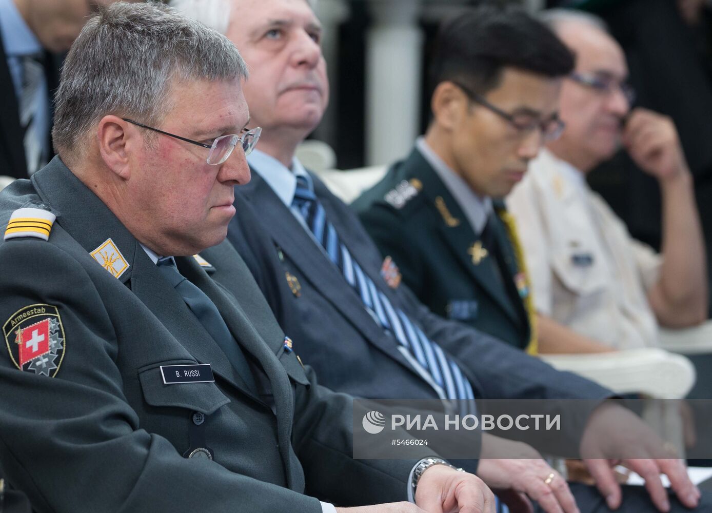 Брифинг комитета Совета Федерации РФ по обороне и безопасности с военными атташе иностранных государств
