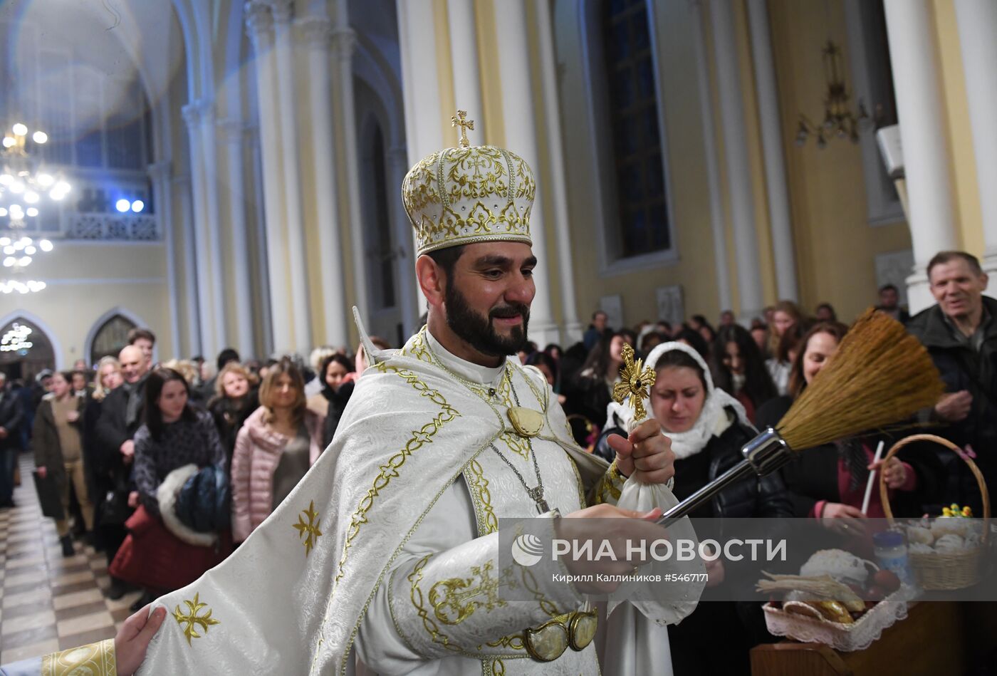 Празднование католической Пасхи в Москве